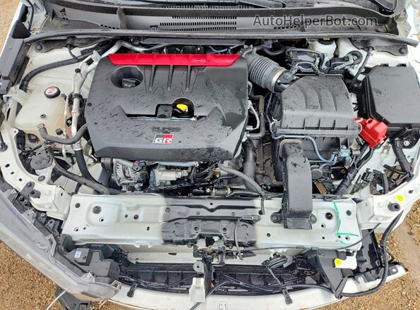 JTNABAAE2RA015570 2024 TOYOTA GR Белый Вид задней части салона