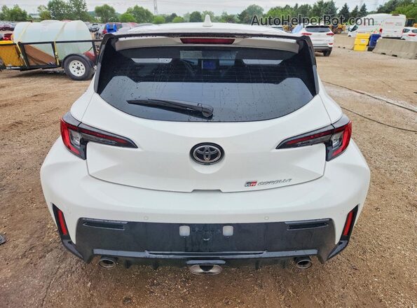JTNABAAE2RA015570 2024 TOYOTA GR Белый Вид сзади