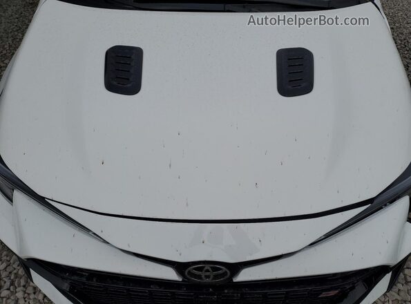 JTNABAAE2SA018068 2025 TOYOTA GR Белый Вид задней части салона