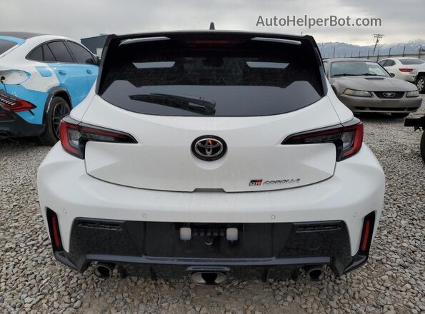 JTNABAAE2SA018068 2025 TOYOTA GR Белый Вид сзади