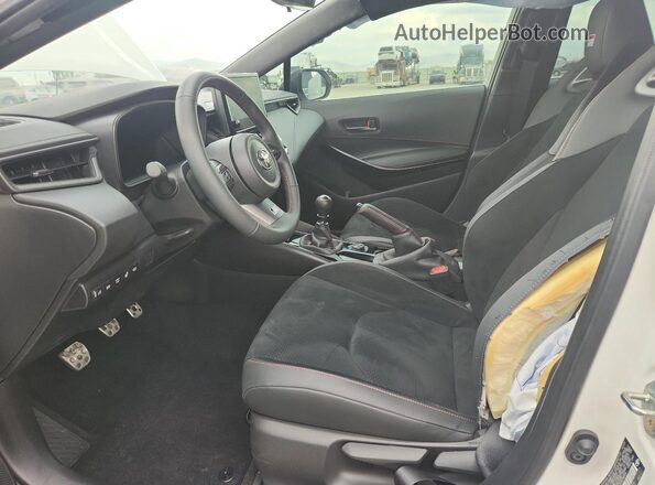 JTNABAAE2SA018068 2025 TOYOTA GR Белый 