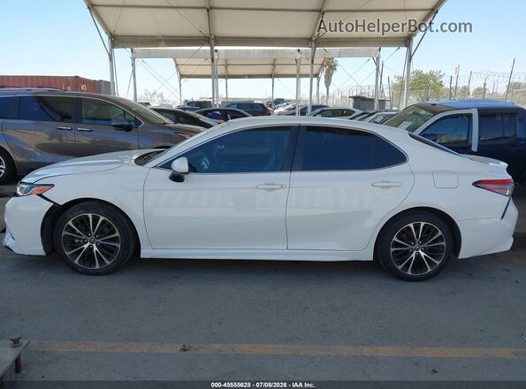 JTNB11HK7J3004902 2018 TOYOTA CAMRY White 