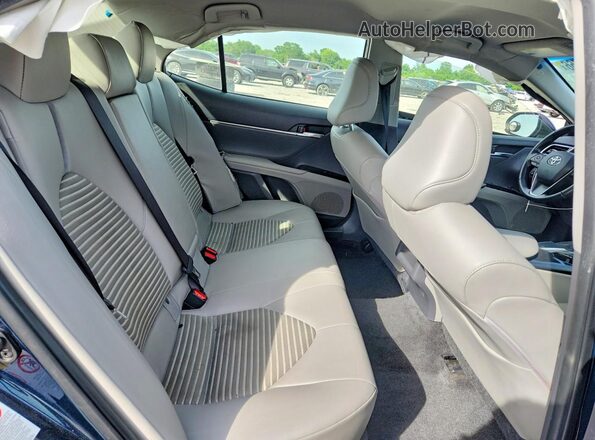 JTNB11HK7J3014636 2018 TOYOTA CAMRY Бирюзовый Вид задних сидений