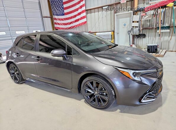 JTNC4MBE9P3206570 2023 TOYOTA COROLLA Gray Delantero derecho