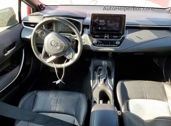 JTNC4MBEXR3221873 2024 TOYOTA COROLLA Red Вид панелі приладів