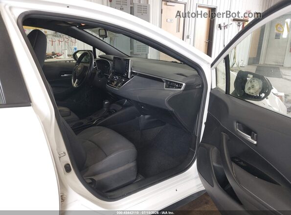 JTND4MBE2N3163708 2022 TOYOTA COROLLA White წინა სალონის ხედი