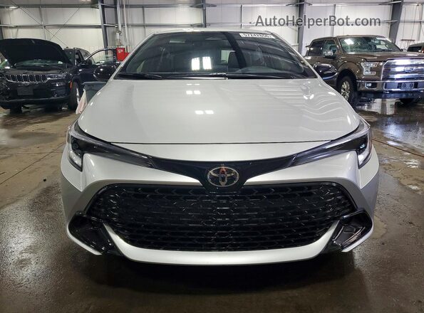 JTND4MBE2T3265278 2026 TOYOTA COROLLA Silver Front view