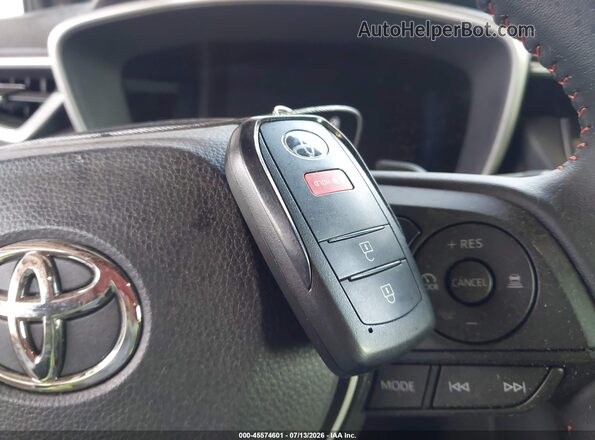 JTND4MBE7T3258388 2026 TOYOTA COROLLA White Առջևի վահանակի տեսք