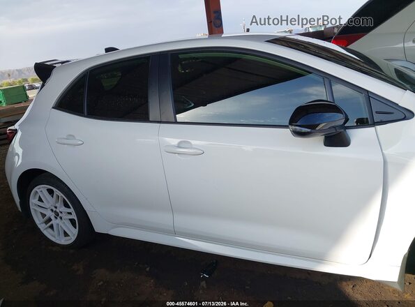 JTND4MBE7T3258388 2026 TOYOTA COROLLA White Սալոնի հետևի տեսք