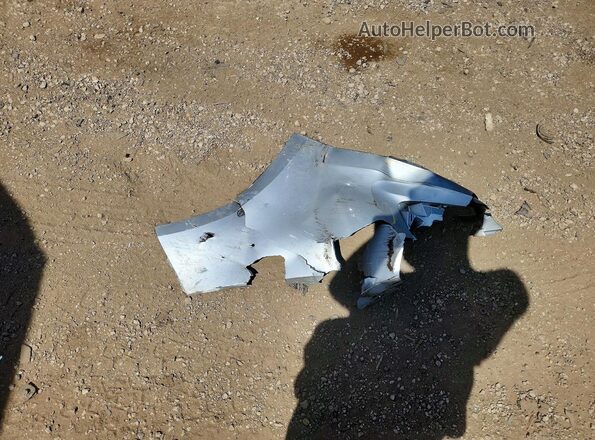JTND4MBE9N3189951 2022 TOYOTA COROLLA Silver Engine compartment view