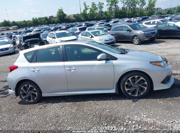 JTNKARJE2HJ550905 2017 TOYOTA COROLLA IM Silver Вид задньої частини салону