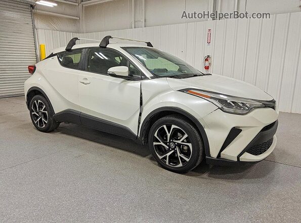 JTNKHMBX0M1108133 2021 TOYOTA C-HR White Front right