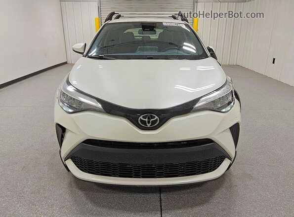JTNKHMBX0M1108133 2021 TOYOTA C-HR White Front view
