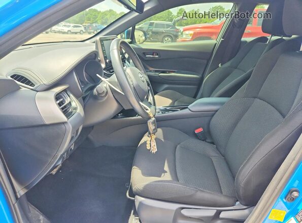 JTNKHMBX2K1051768 2019 TOYOTA C-HR Blue Widok wnętrza z przodu