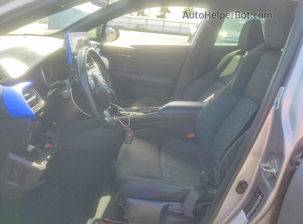 JTNKHMBX2L1089101 2020 TOYOTA C-HR Серебряный Вид салона спереди