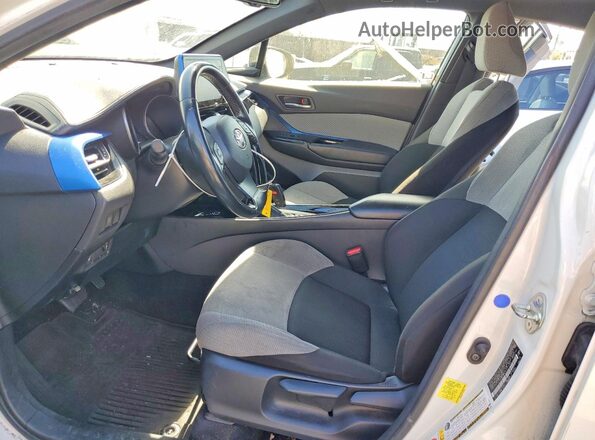 JTNKHMBX3K1012722 2019 TOYOTA C-HR White Front interior view
