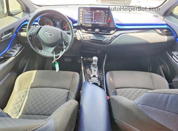 JTNKHMBX8L1085778 2020 TOYOTA C-HR Blue Вид панелі приладів