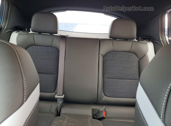 KL47LAE25RB106770 2024 BUICK OTHER Blue Vista de los asientos traseros