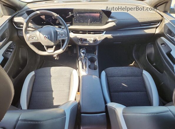 KL47LAE2XRB165300 2024 BUICK OTHER Blue Vista del salpicadero