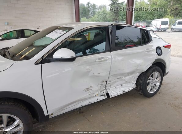 KL47LAEP0SB218099 2025 BUICK OTHER White Դիմացի տեսք