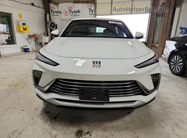 KL47LAEPXTB069864 2026 BUICK OTHER White სალონის 360-გრადუსიანი ხედი