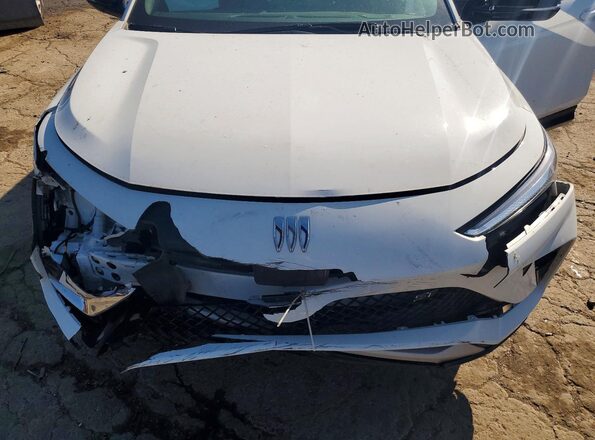 KL47LBE23RB156170 2024 BUICK OTHER White Вид задньої частини салону