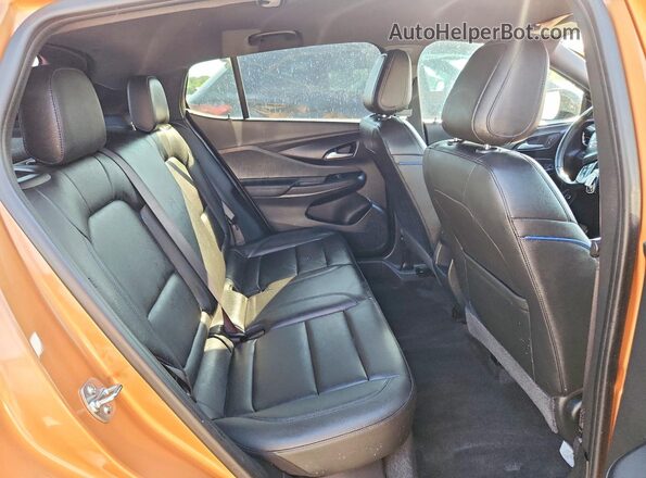 KL47LBE27RB196333 2024 BUICK OTHER Gold Vista interior trasera