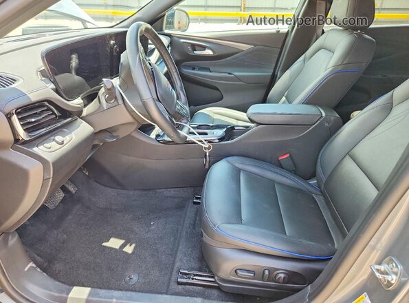 KL47LBEP4SB156826 2025 BUICK OTHER Silver წინა სალონის ხედი