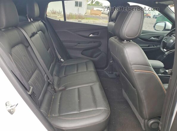 KL47LCE21RB095438 2024 BUICK OTHER White Вид задньої частини салону