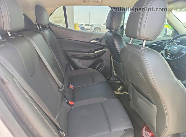 KL4AMBS20RB003611 2024 BUICK ENCORE White Вид задньої частини салону