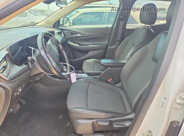 KL4AMBS20RB003611 2024 BUICK ENCORE White Вид салону спереду