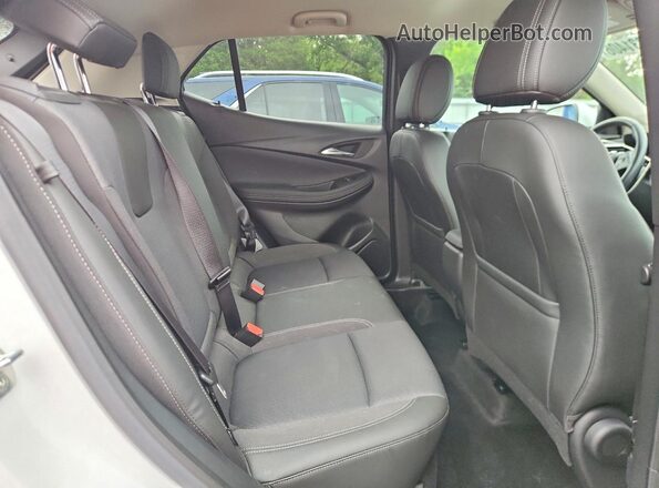 KL4AMBS21RB039369 2024 BUICK ENCORE White Вид задньої частини салону