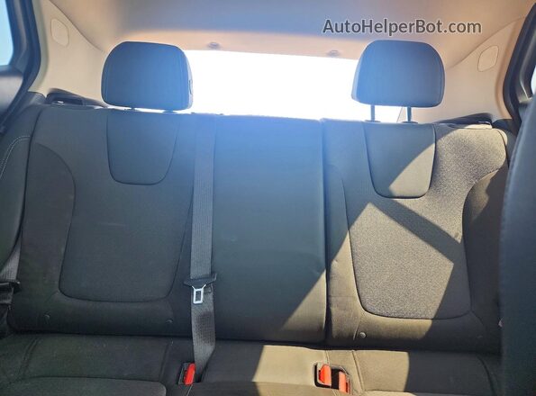 KL4AMBS24RB198631 2024 BUICK ENCORE White Widok tylnych siedzeń