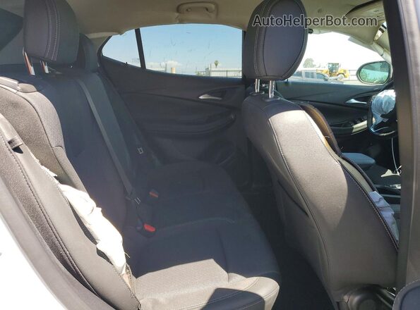 KL4AMBSL1SB215688 2025 BUICK ENCORE Белый Вид задней части салона