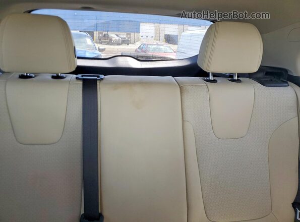 KL4AMBSL2RB194392 2024 BUICK ENCORE White Vista de los asientos traseros