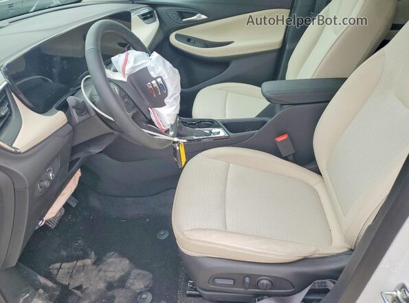 KL4AMCSL3TB155923 2026 BUICK ENCORE White Вид салону спереду