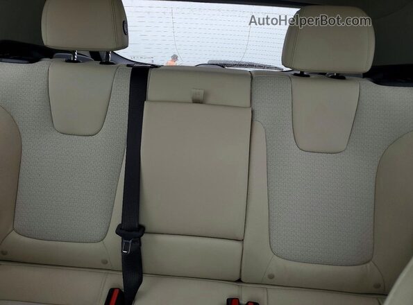 KL4AMCSL3TB155923 2026 BUICK ENCORE White Вид задніх сидінь