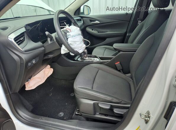 KL4AMCSL9TB090494 2026 BUICK ENCORE Белый Вид салона спереди