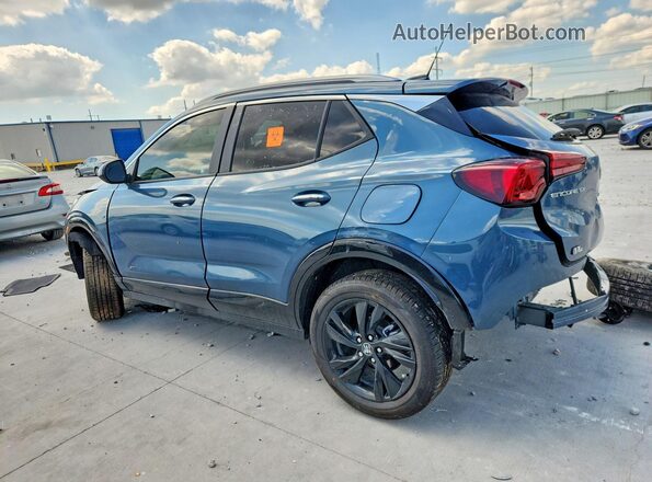 KL4AMDSL0TB208583 2026 BUICK ENCORE Blue Trasero izquierdo
