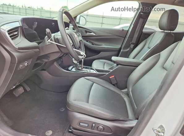 KL4AMDSL4RB105482 2024 BUICK ENCORE White Front interior view