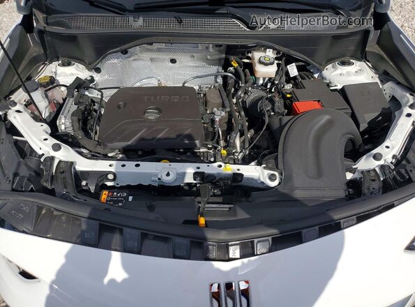 KL4AMDSLXTB030830 2026 BUICK ENCORE White Widok komory silnika