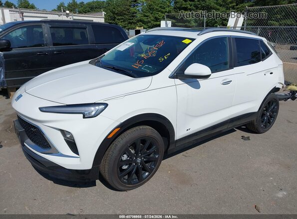 KL4AMESL6TB067914 2026 BUICK ENCORE White წინა მარცხენა ხედი სამი მეოთხედიდან