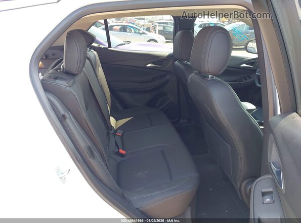 KL4AMESLXRB002993 2024 BUICK ENCORE White Widok naklejki z numerem VIN