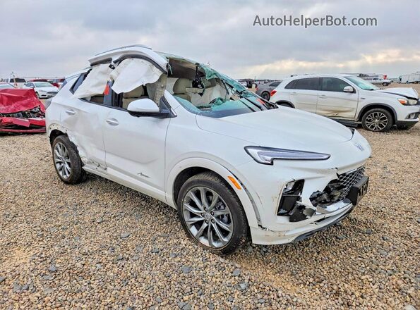 KL4AMFSL0SB093638 2025 BUICK ENCORE White Delantero derecho