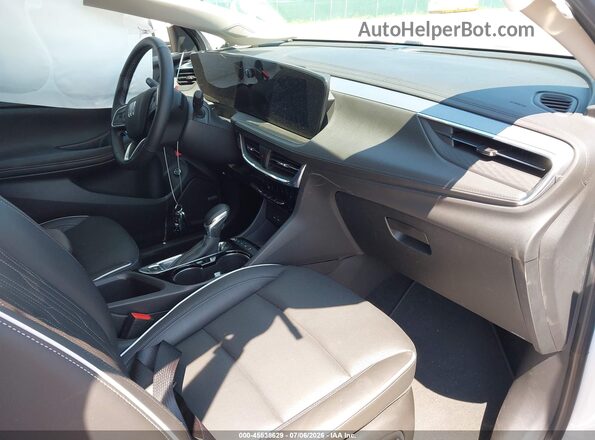 KL4AMGSL8SB015016 2025 BUICK ENCORE White Вид салону спереду