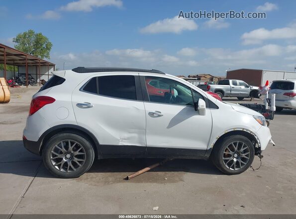 KL4CJ1SBXKB735648 2019 BUICK ENCORE White Вид задньої частини салону