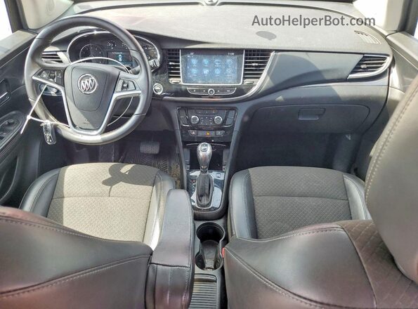 KL4CJ2SB8JB598665 2018 BUICK ENCORE Red წინა სალონის ხედი