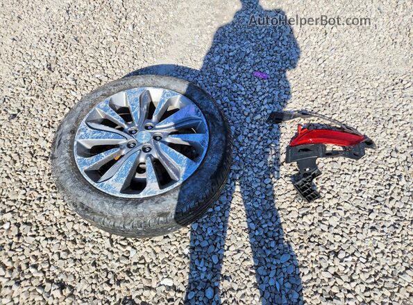 KL4CJASB0LB018967 2020 BUICK ENCORE Red Vista del compartimento del motor