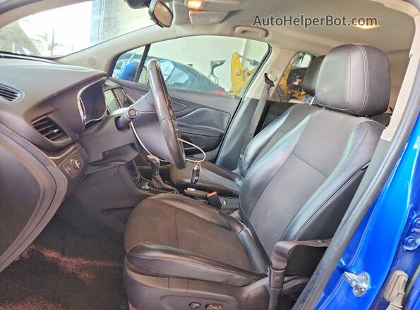 KL4CJASB1JB691537 2018 BUICK ENCORE Blue Front interior view
