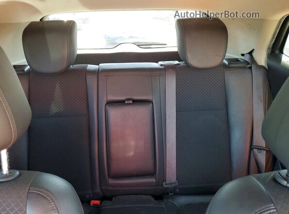 KL4CJASB2HB008058 2017 BUICK ENCORE Burgundy უკანა სავარძლების ხედი
